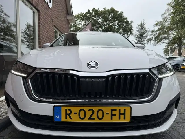 Skoda Octavia view 16