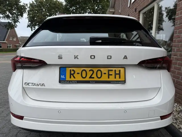 Skoda Octavia view 13