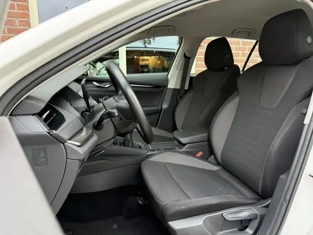 Skoda Octavia view 6