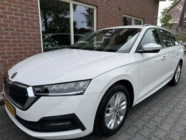 Skoda Octavia view 15