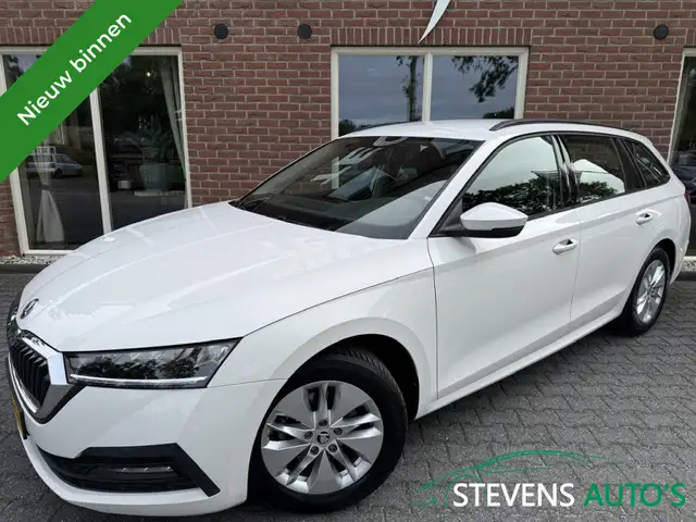 2022 Skoda Octavia in White for sale