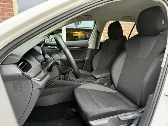 Skoda Octavia view 7