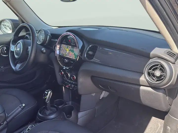 MINI Cooper 2022, foto 7