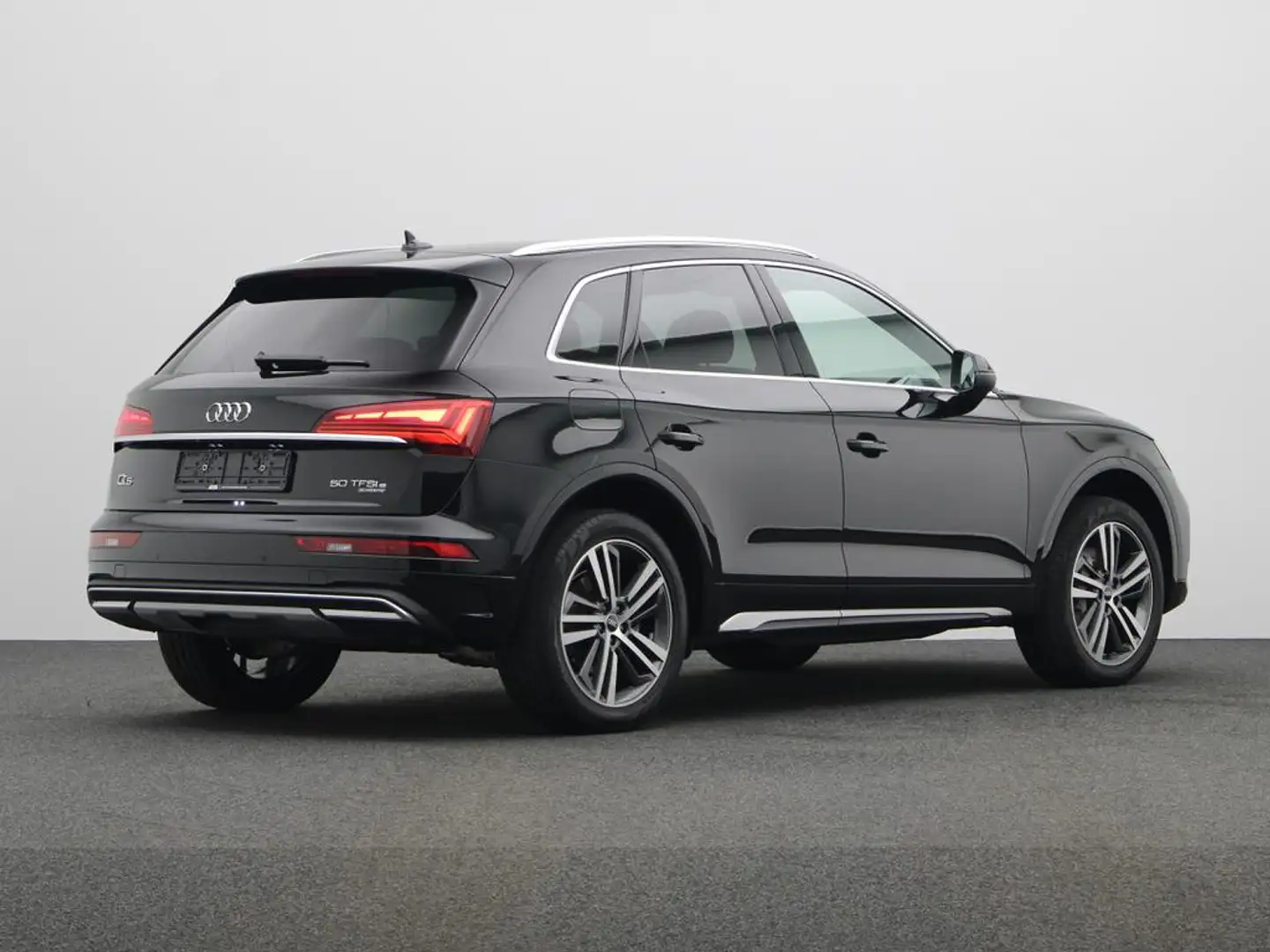 Audi Q5 50 TFSIe 299 PK S-TRONIC AUTOMAAT - PLUG IN HYBRIDE Noir - 2
