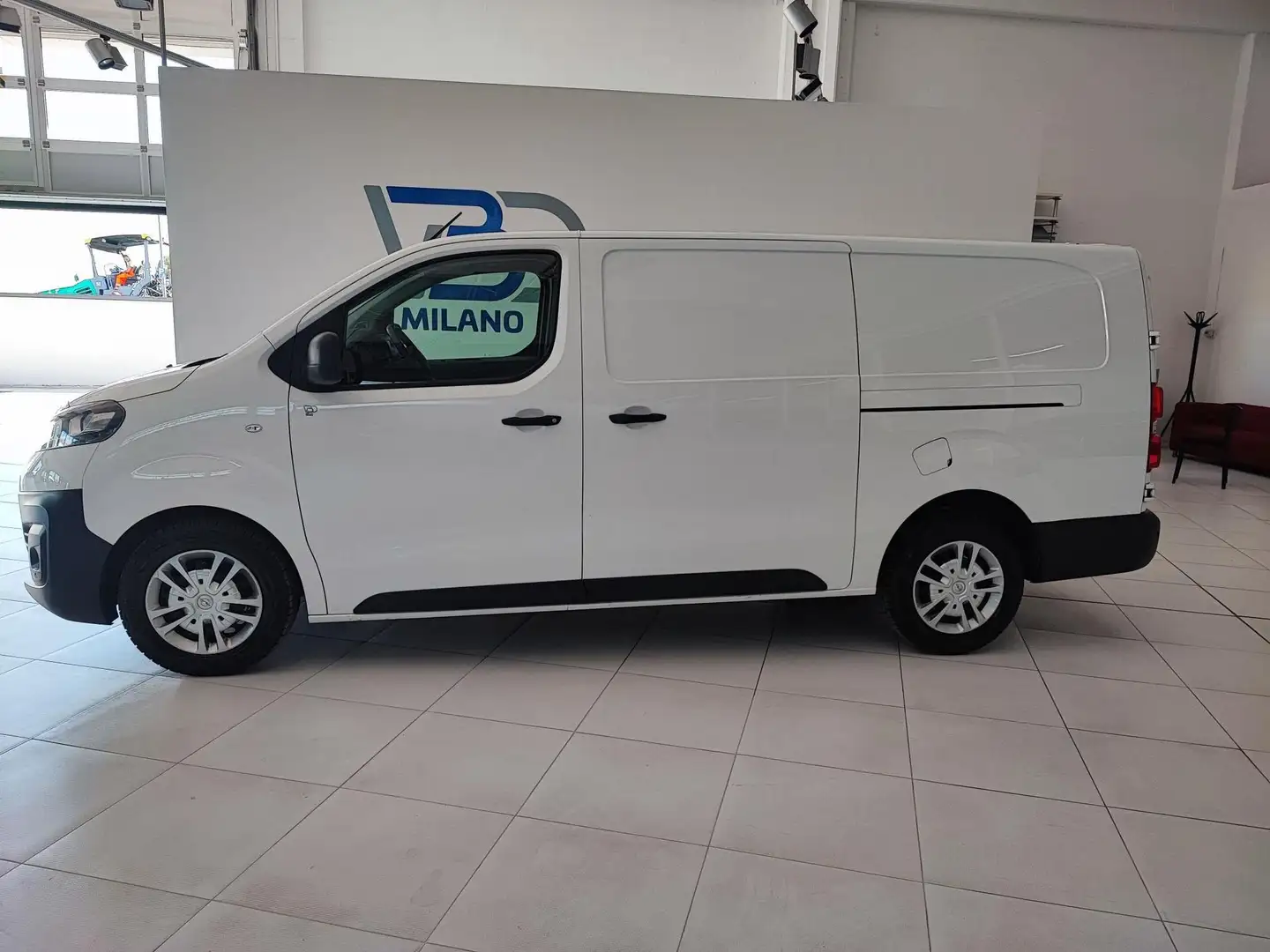 Opel Vivaro Vivaro 2.0 Diesel 145CV S&S PL-SL-TN L Furg.Essen - 2