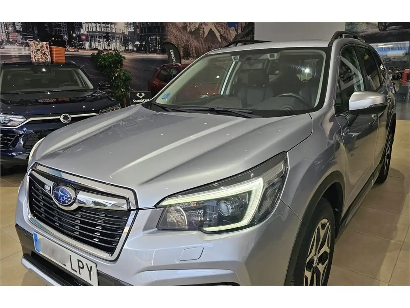Subaru Forester 2.0i Hybrid CVT Executive Plus - 2