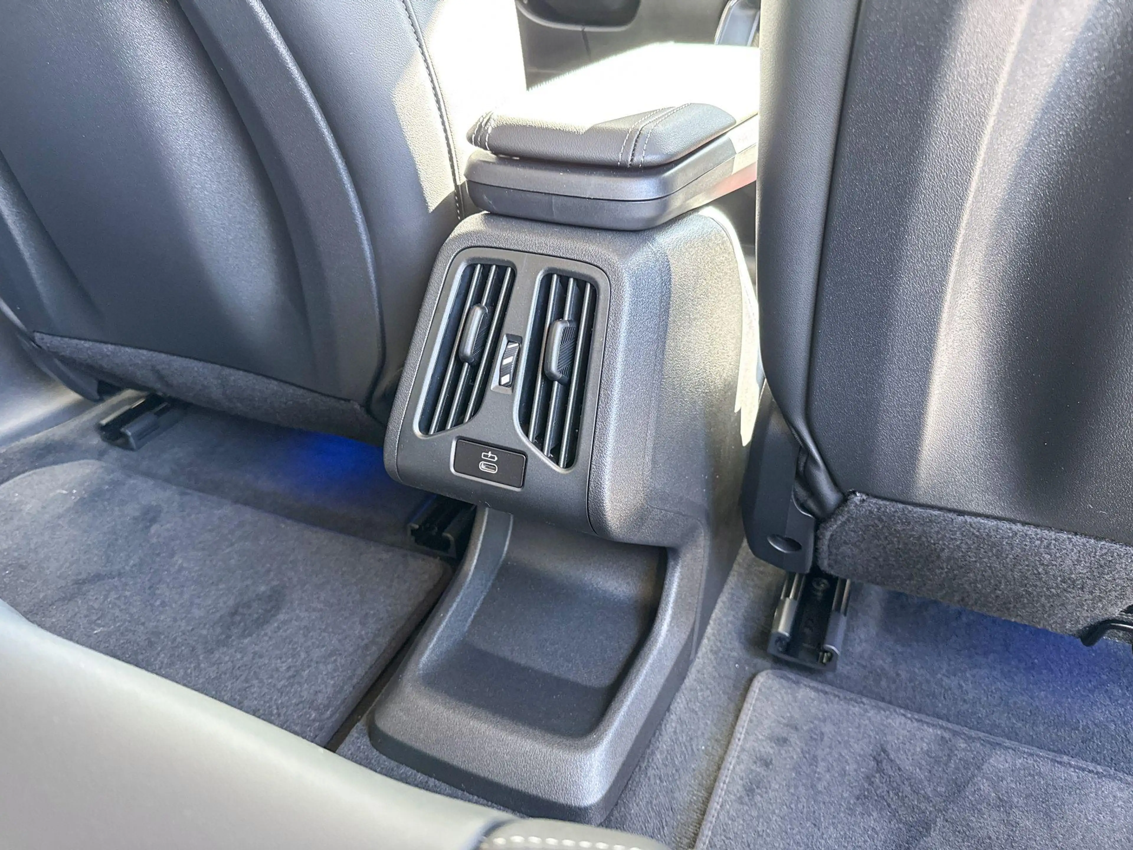 BMW iX2 eDrive20 67 kWh Huisselectie — photo 10