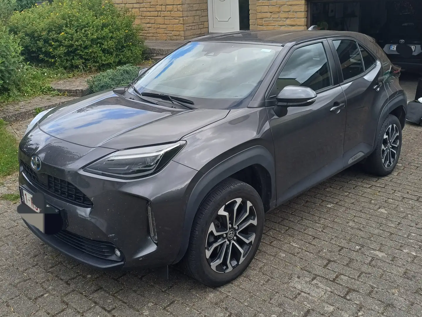 Toyota Yaris Cross Yaris Hybrid 1.5i VVT-i E-CVT Dynamic Gris - 1