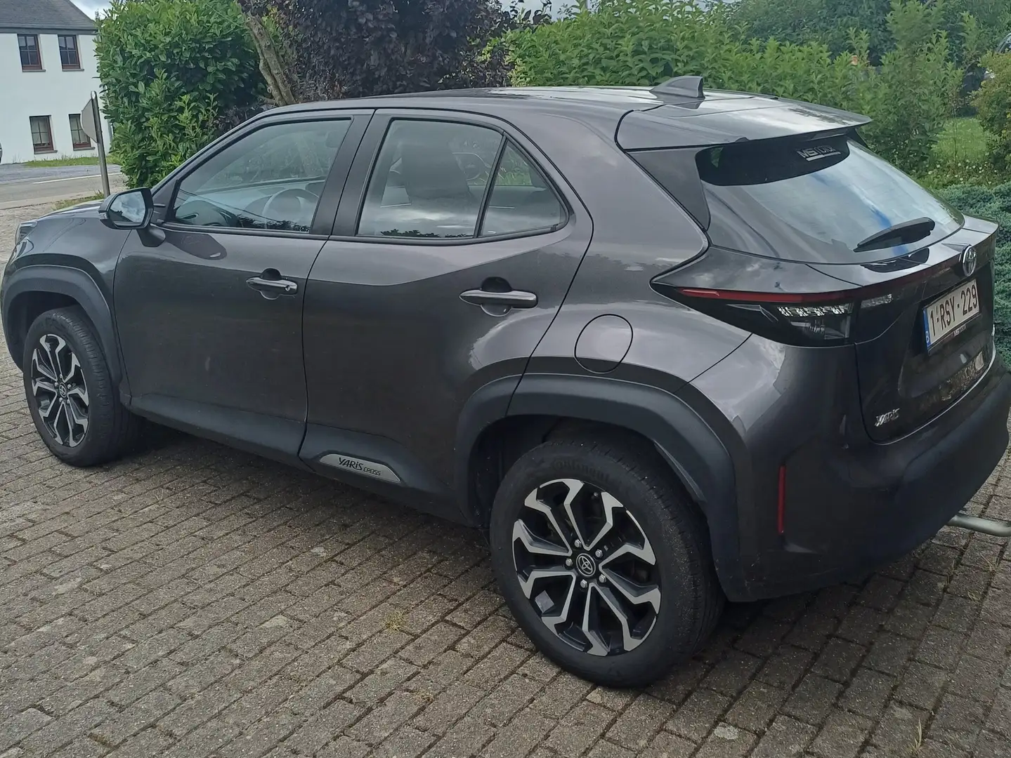 Toyota Yaris Cross Yaris Hybrid 1.5i VVT-i E-CVT Dynamic Gris - 2