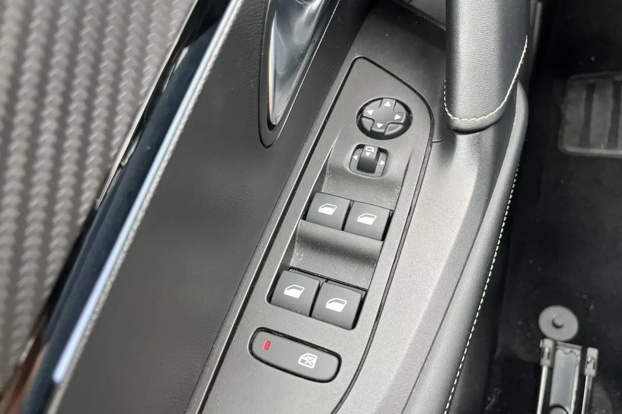Peugeot 2008 2008 — photo 22
