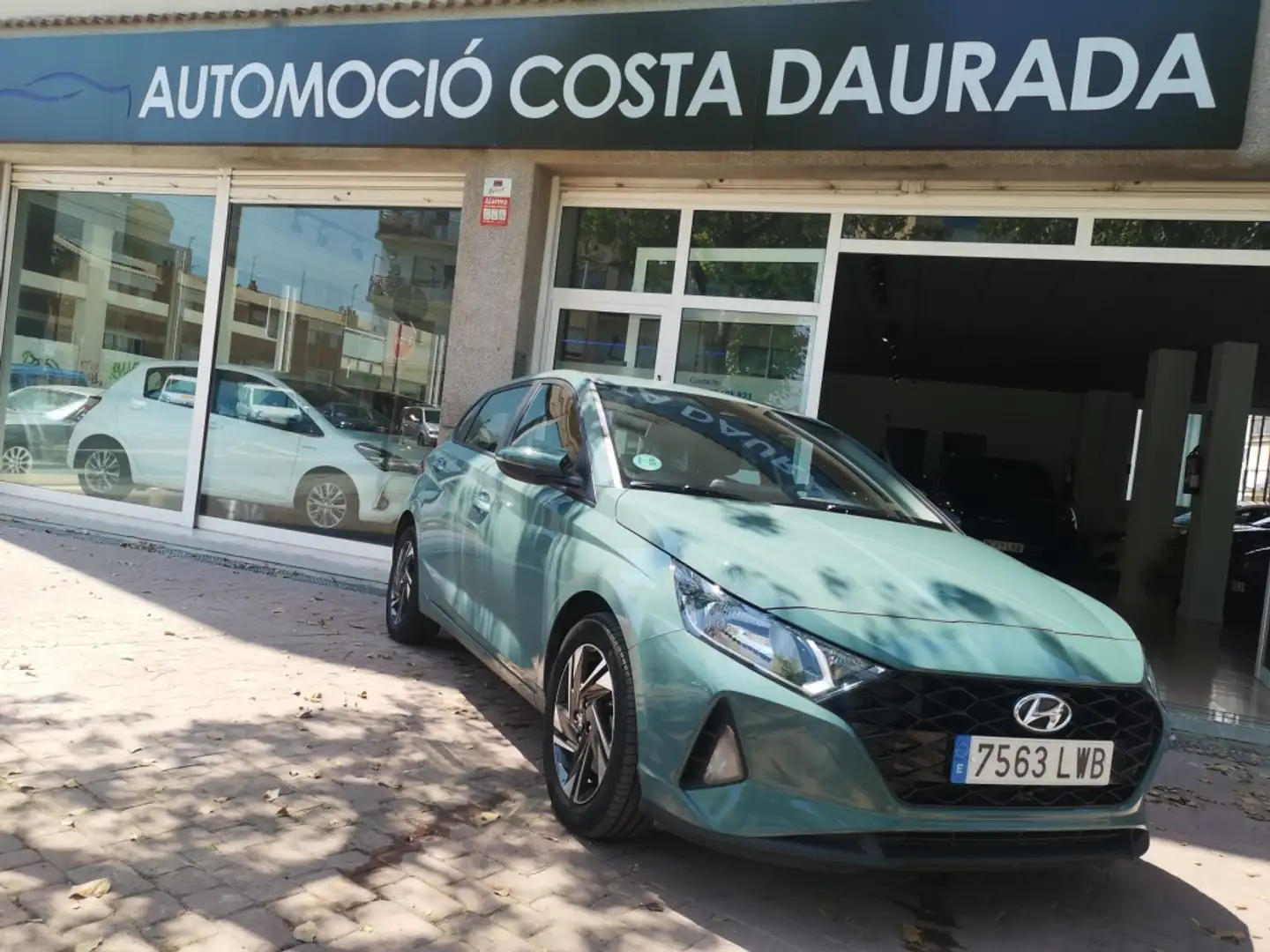 Hyundai i20 1.0 TGDI Klass 100 Verde - 2