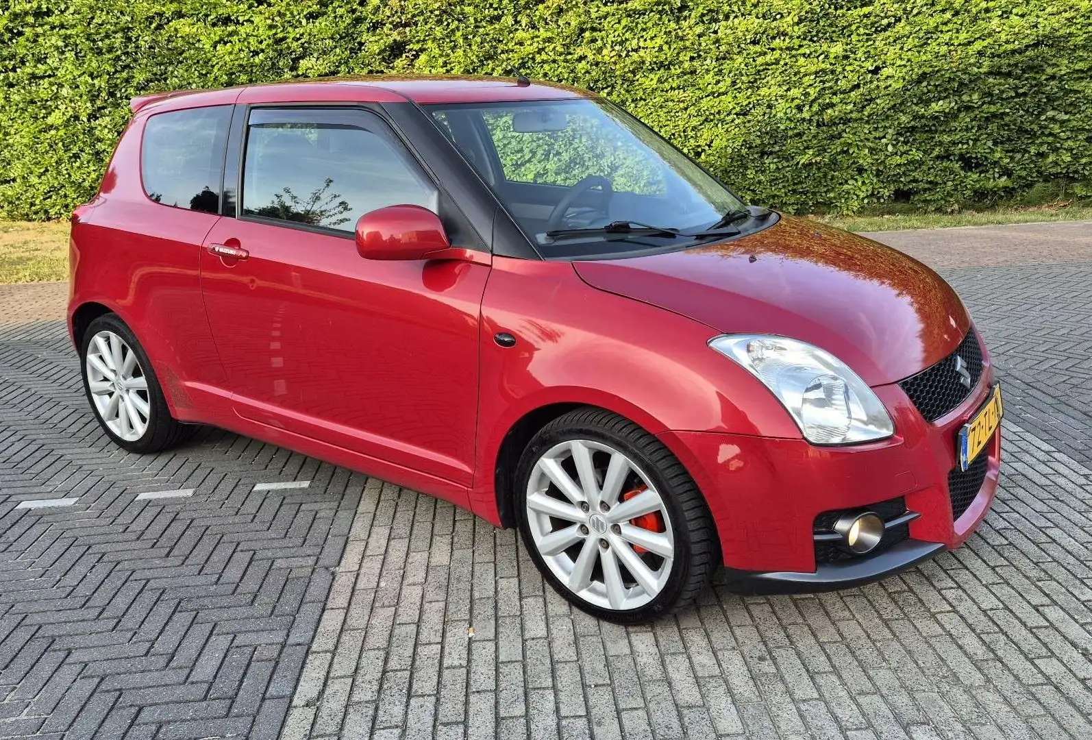 Suzuki Swift 1.6 Sport 125Pk/Airco🥶/Keyless/Apk✅️ Rood - 1