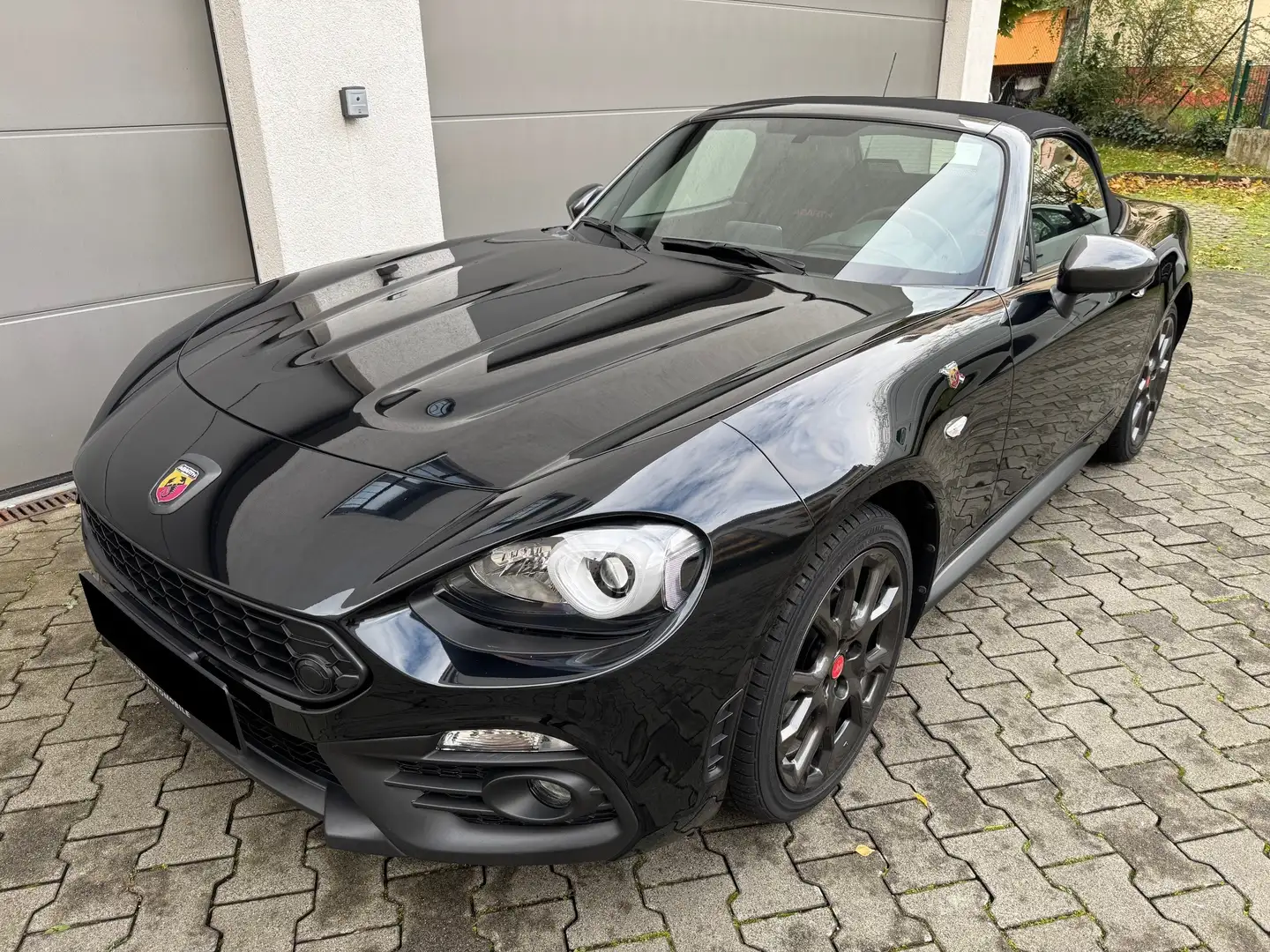 Abarth 124 Spider Turismo Schwarz - 1