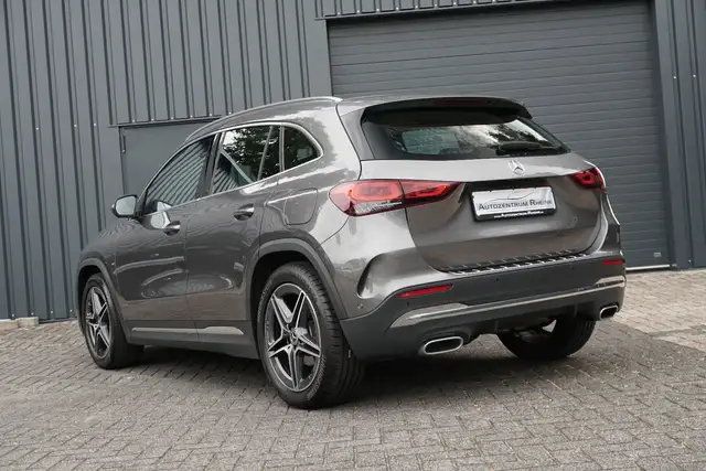 Mercedes-Benz Gla view 5