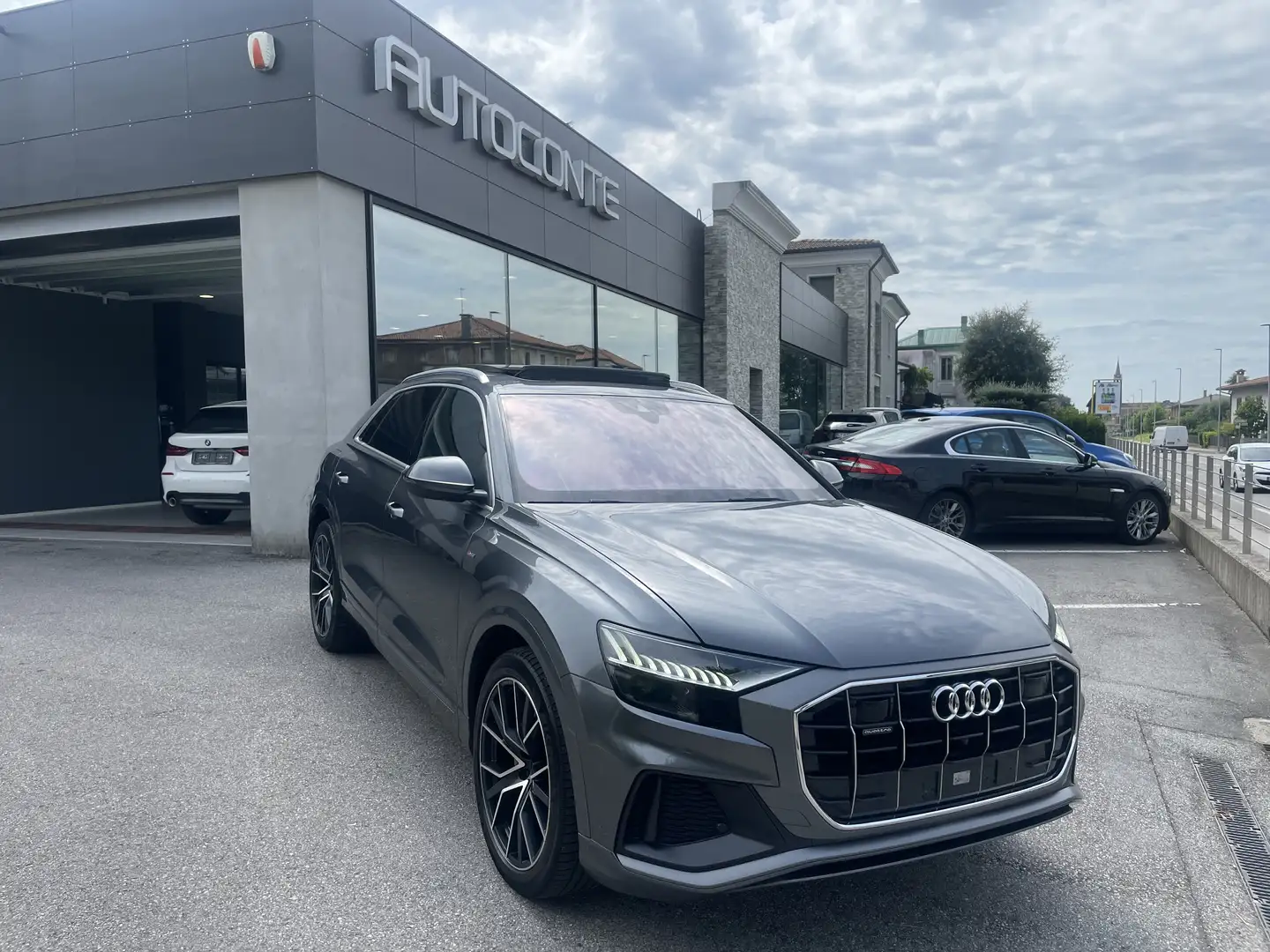 Audi Q8 Q8 50 3.0 tdi mhev quattro tiptronic  S-LINE Grijs - 2