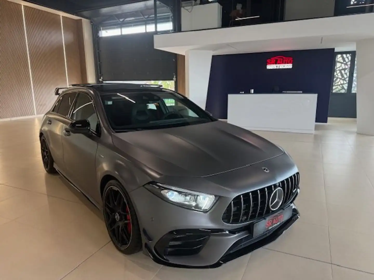 Mercedes-Benz A 45 AMG 310 kW (421 CV) Grigio - 1