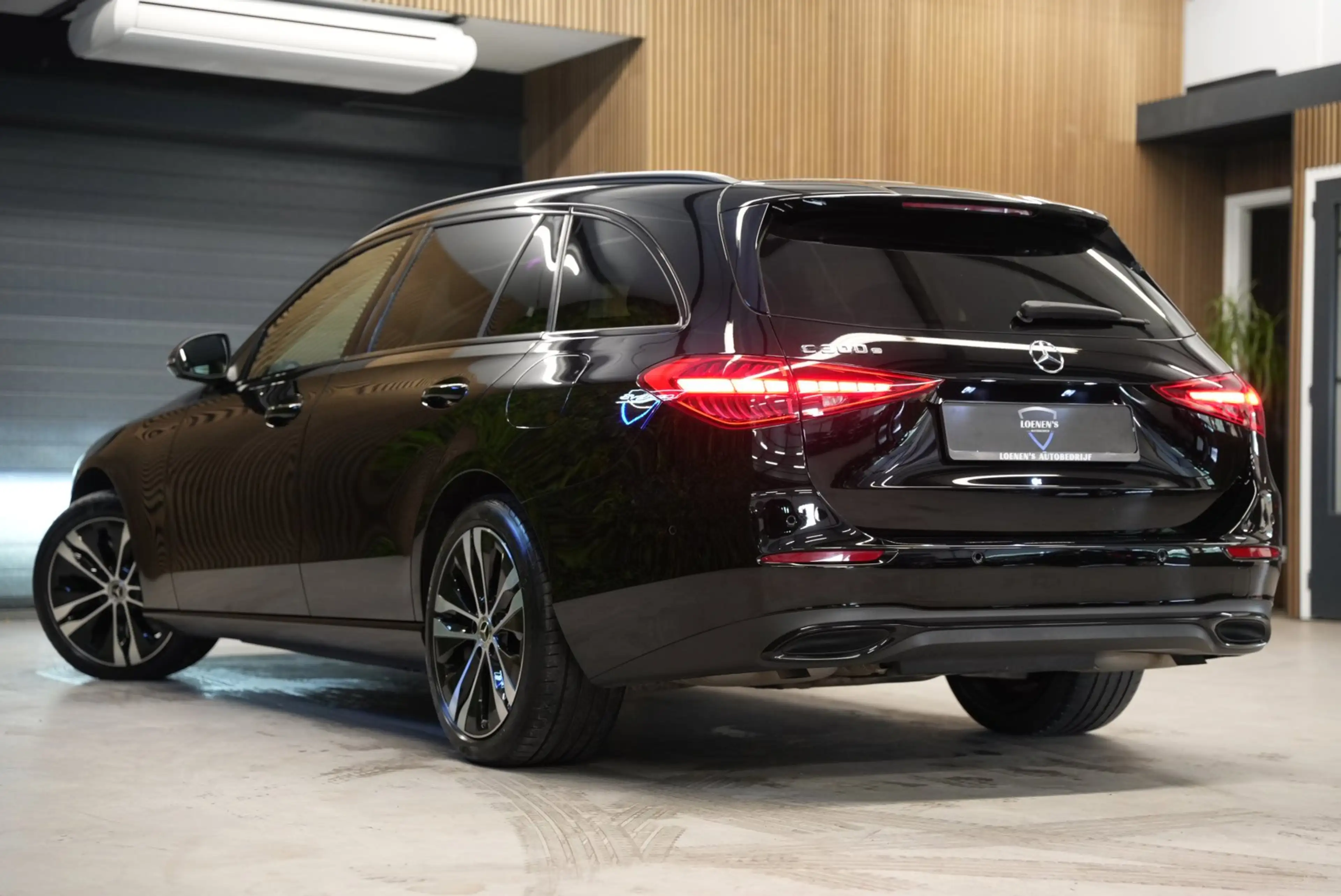 Mercedes-Benz C 300 Estate e Luxury Line SOH 96%/ Camera / CarPlay / A — photo 6