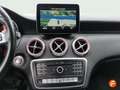 Mercedes-Benz A 200 d AMG Line Noir - thumbnail 12