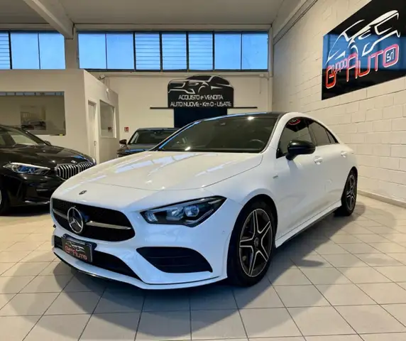 Mercedes-Benz CLA 200 d Automatic 4Matic Premium *TETTO*LUCI AMBIENTE*