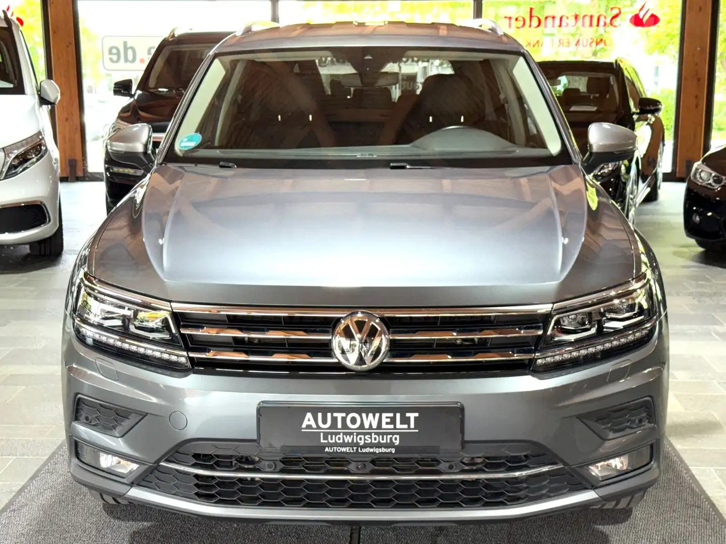 Volkswagen Tiguan Allspace Highline 4Motion DSG 7-SITZER Grijs - 2