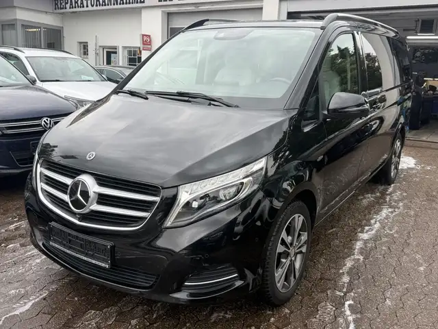 Mercedes-Benz V 220