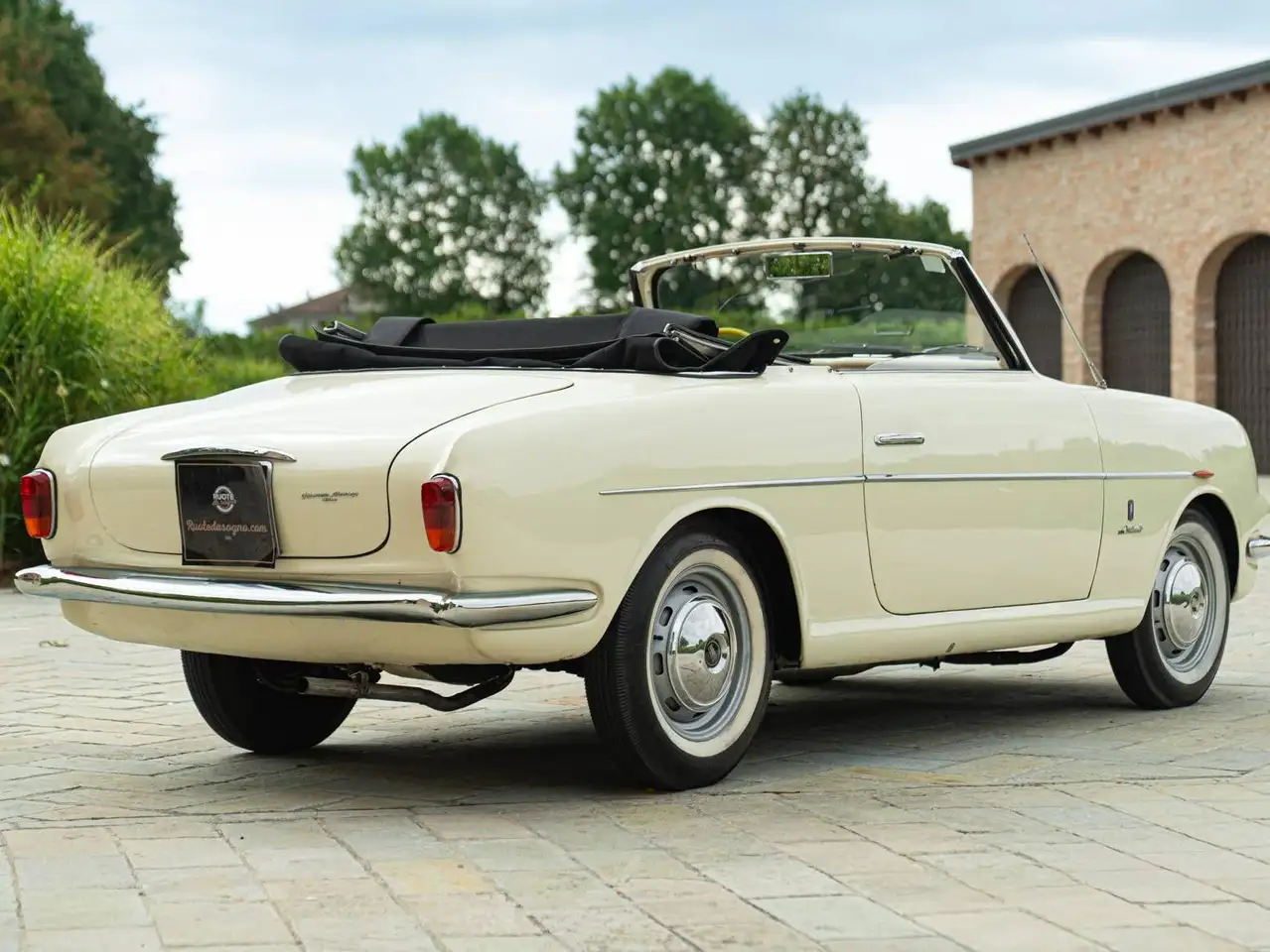 Fiat 1100 /103 Cabriolet Allemano, foto 4