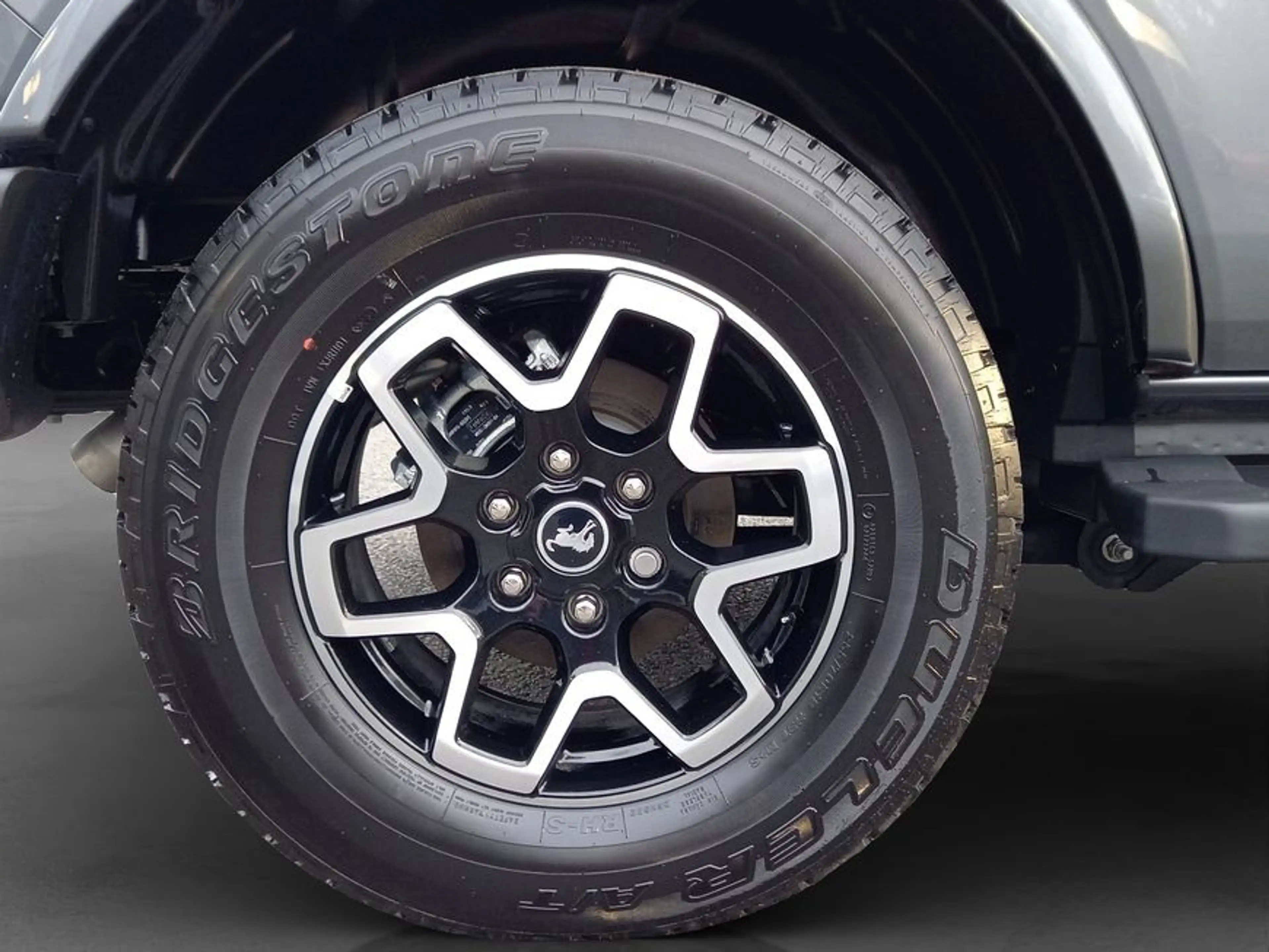 Ford Bronco 2.7 EcoBoost V6 Outer Banks 246 kW, 5-türig — photo 25