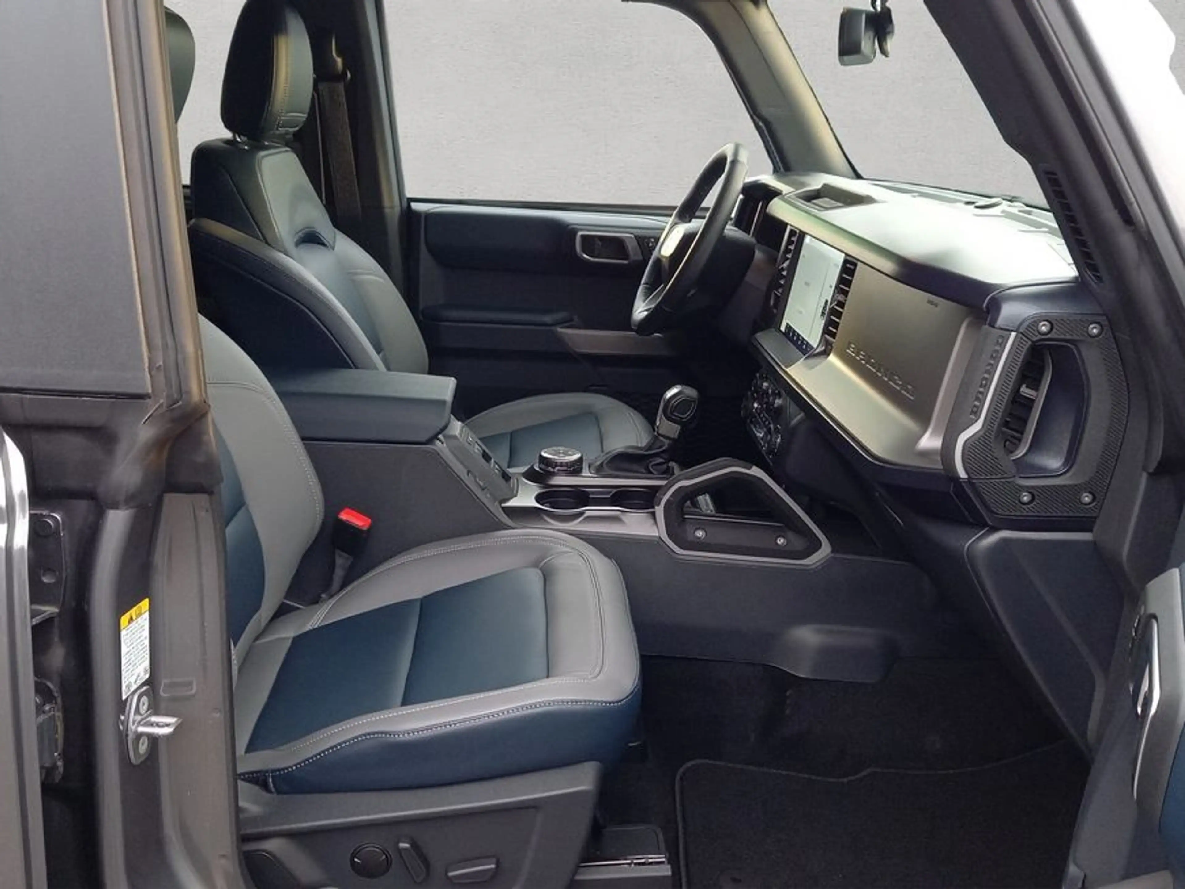 Ford Bronco 2.7 EcoBoost V6 Outer Banks 246 kW, 5-türig — photo 18
