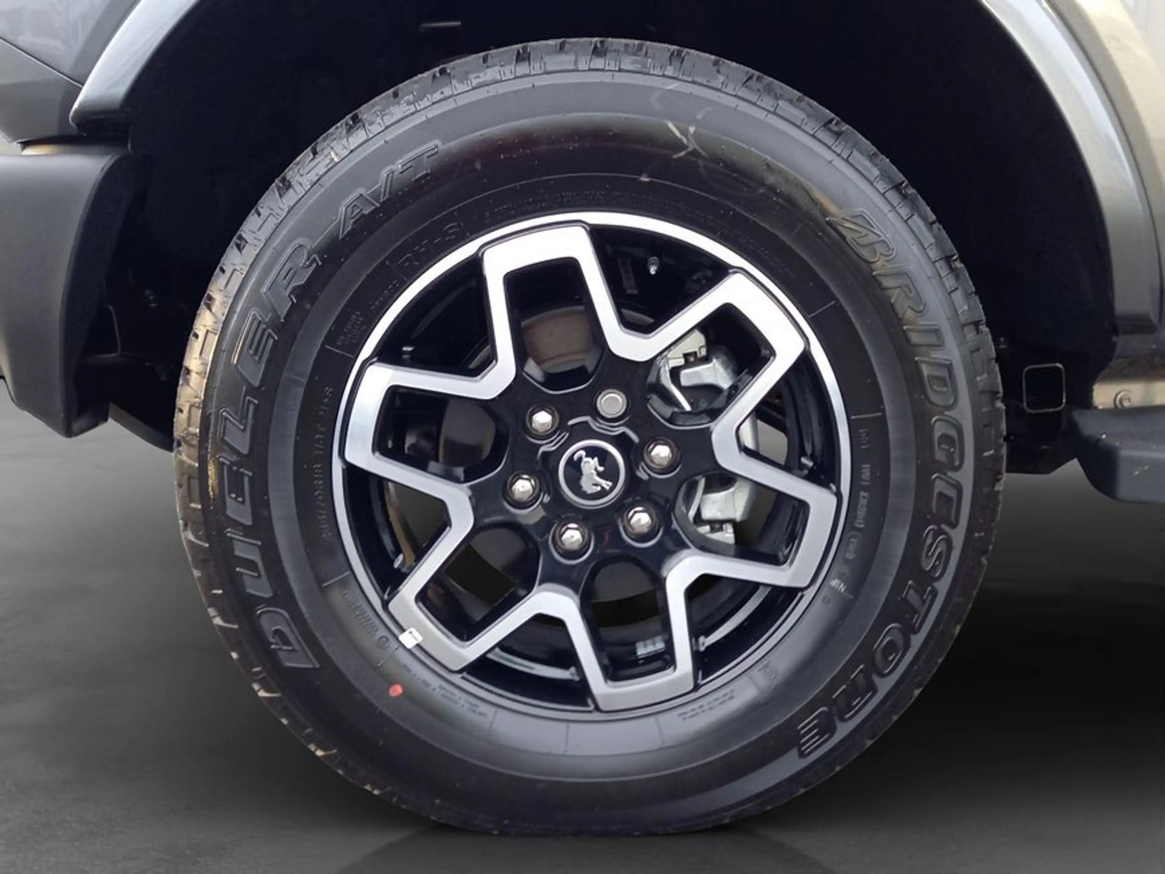 Ford Bronco 2.7 EcoBoost V6 Outer Banks 246 kW, 5-türig — photo 23