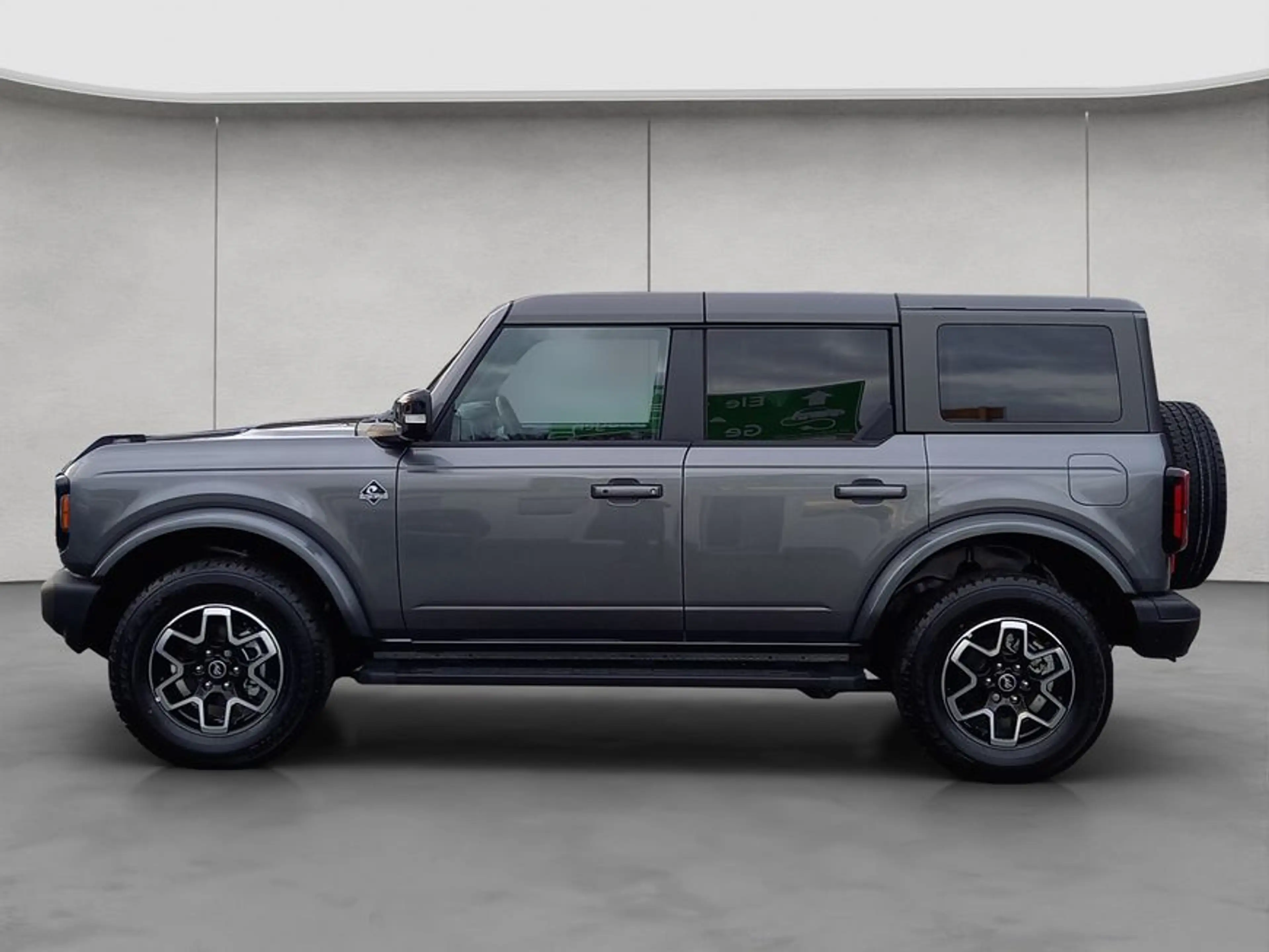 Ford Bronco 2.7 EcoBoost V6 Outer Banks 246 kW, 5-türig — photo 2