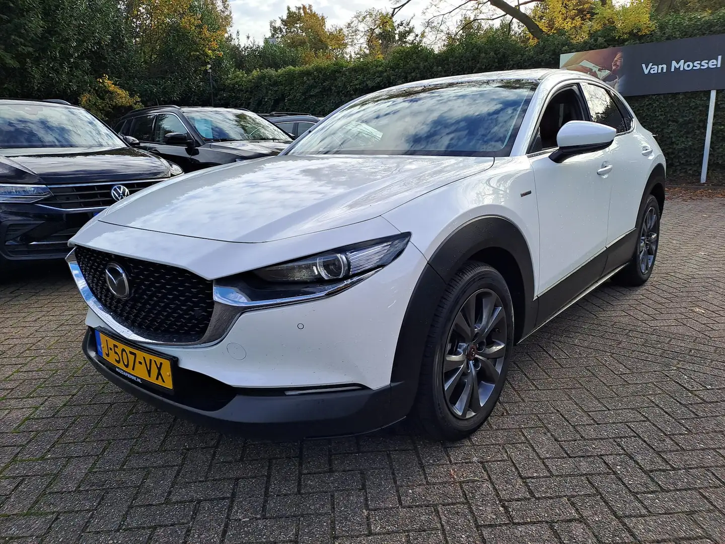 Mazda CX-30 2.0 e-SkyActiv-X M Hybrid100th Anniversary Ed. | A Blanc - 2