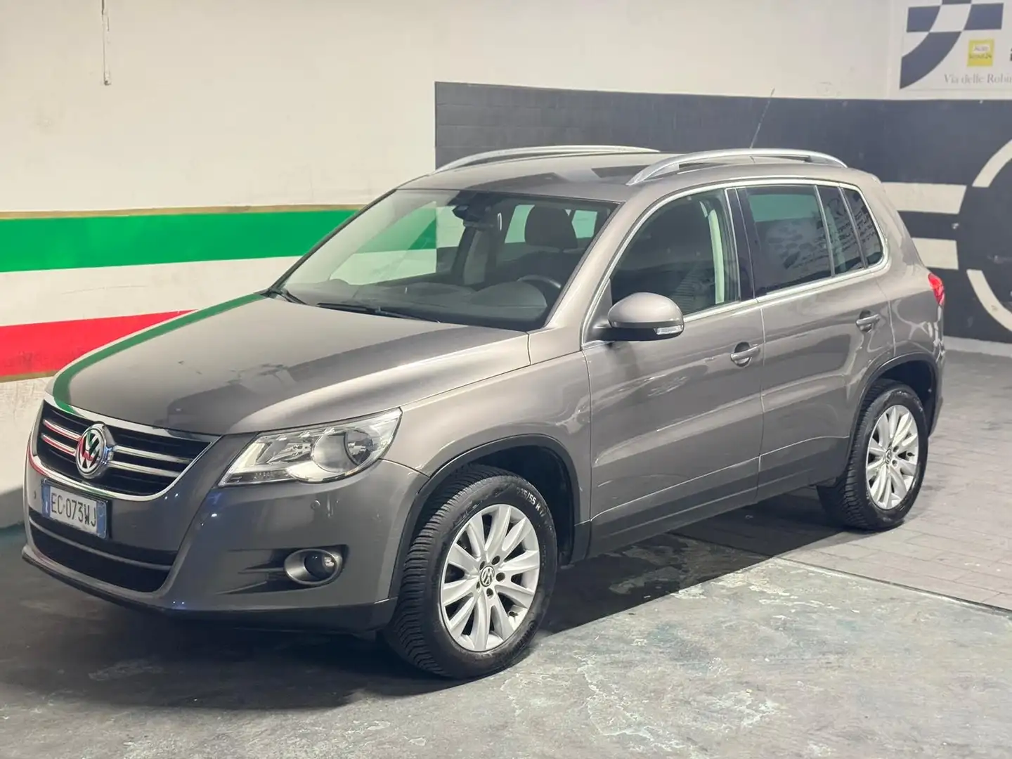 Volkswagen Tiguan 2.0 tdi Sport&Style 4motion tiptronic - 1