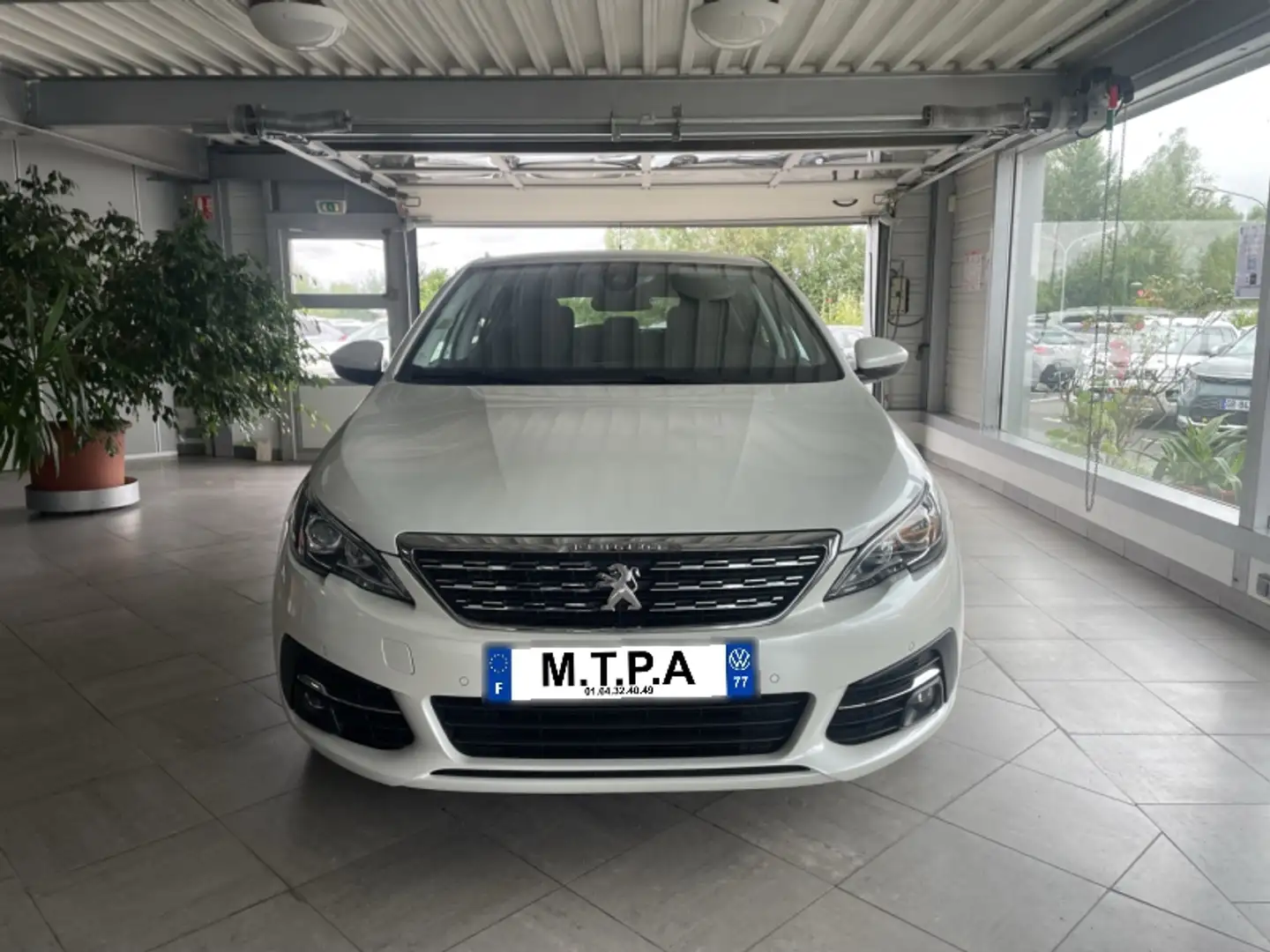 Peugeot 308 1.2 PureTech 130ch S\u0026S Allure - 1