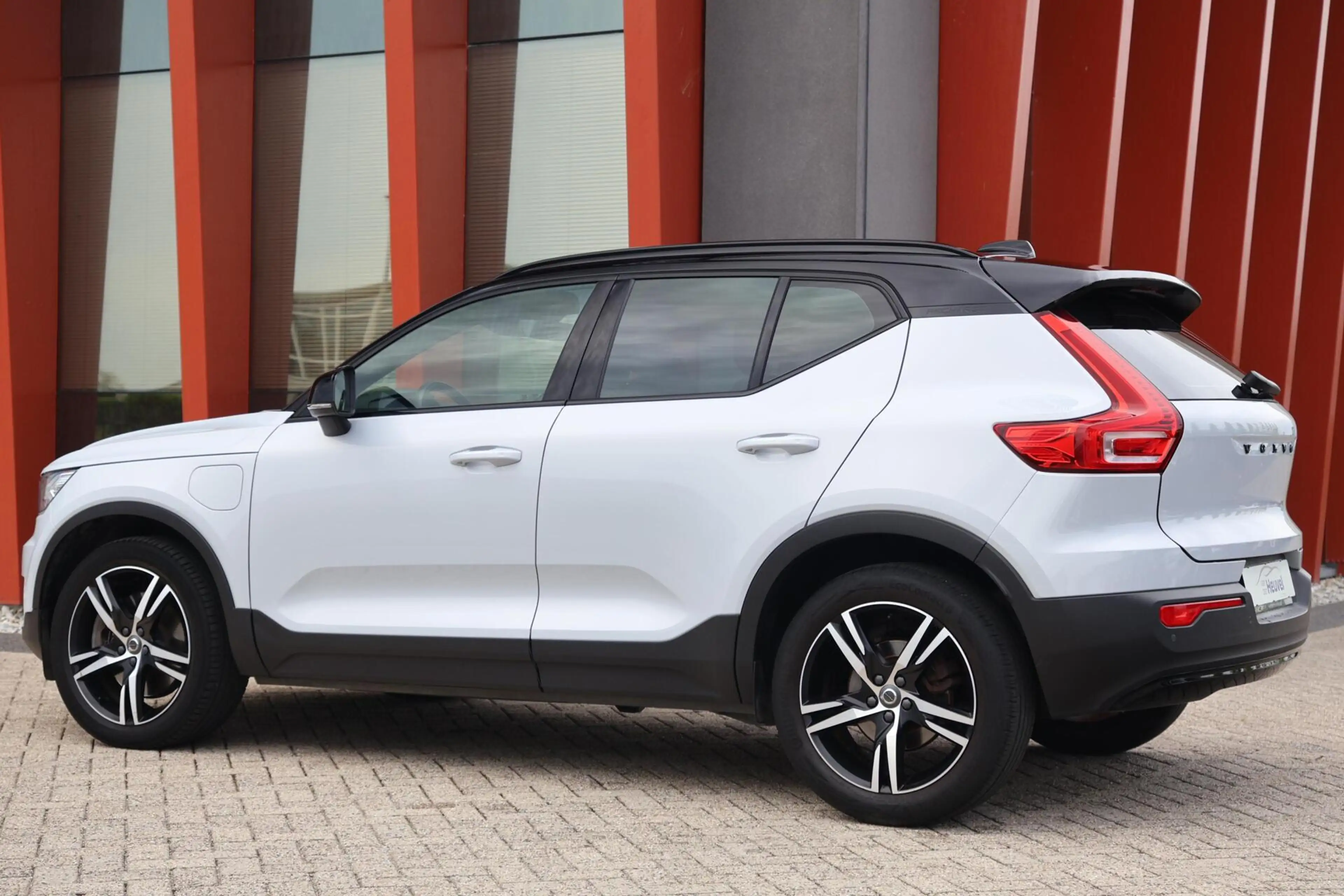 Volvo XC40 T4 Recharge R-Design | Stoelverwarming | Trekhaak — photo 3