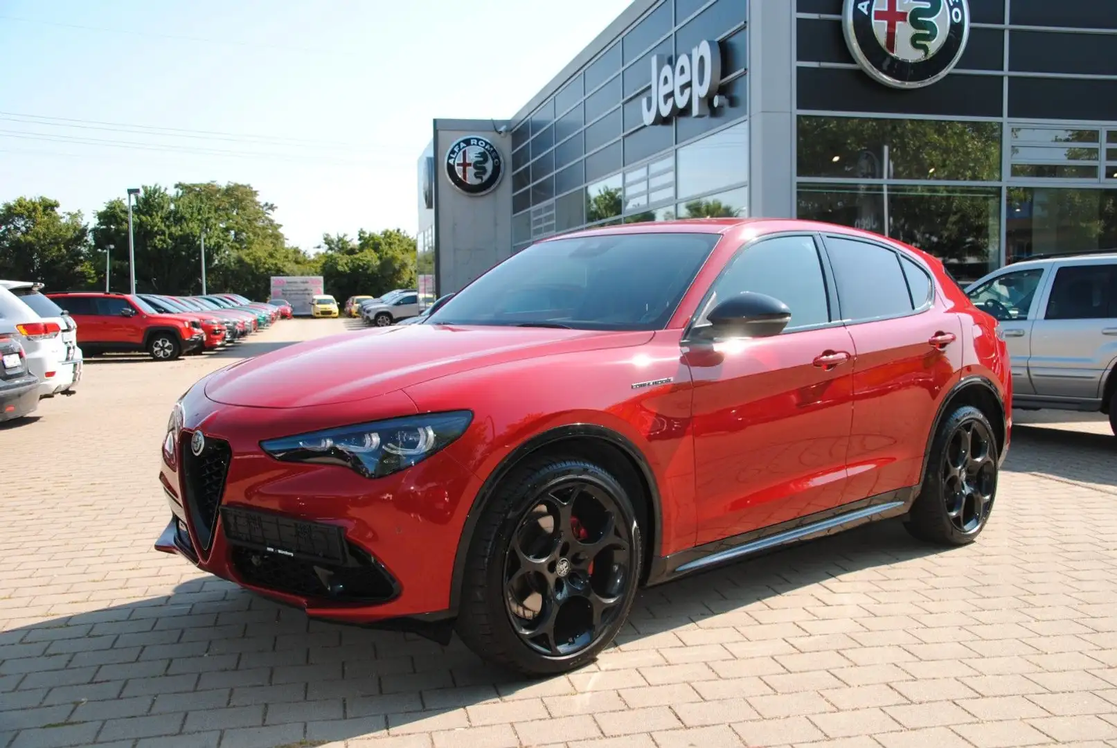 Alfa Romeo Stelvio Competizione Q4 NP: 71.540,- Rood - 1
