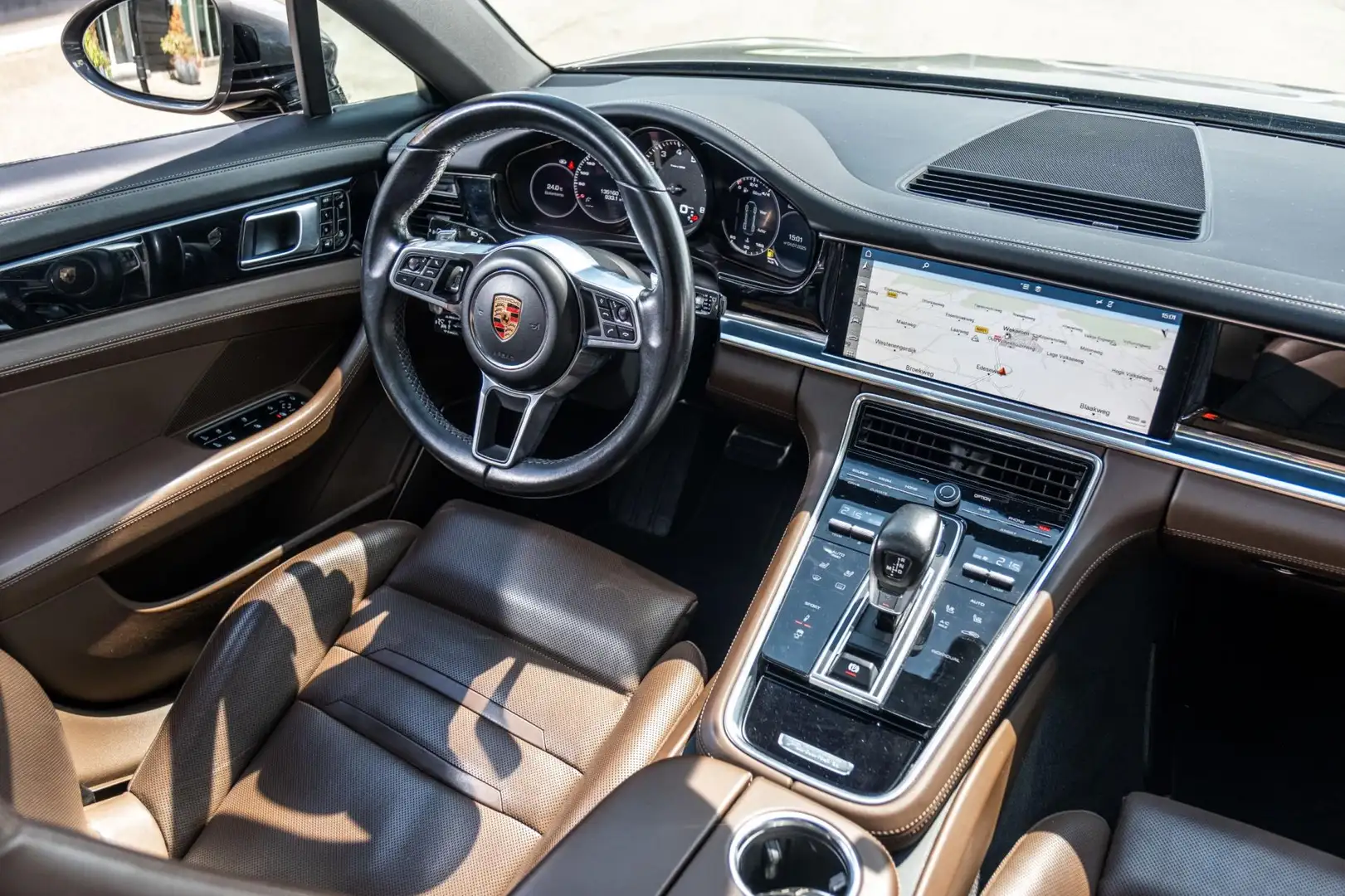 Porsche Panamera 2.9 4S NL-Auto Panoramadak I NAP I Bose I Adaptiev Grijs - 2