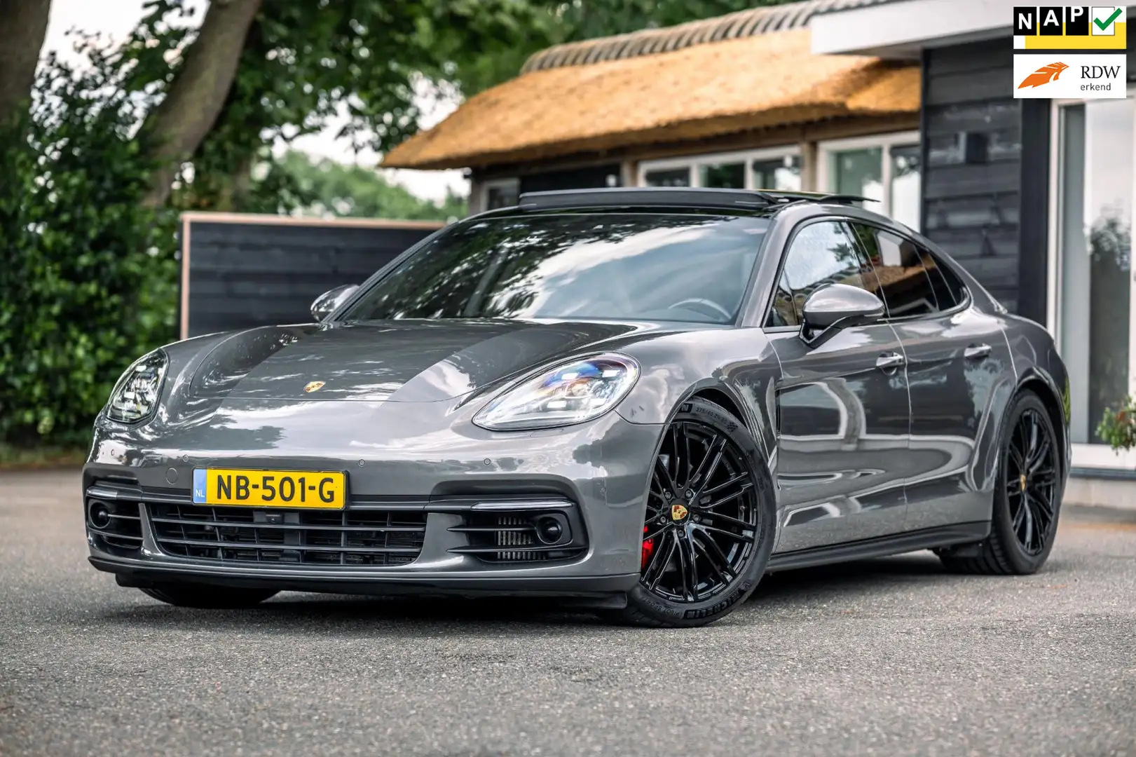 Porsche Panamera 2.9 4S NL-Auto Panoramadak I NAP I Bose I Adaptiev Grijs - 1