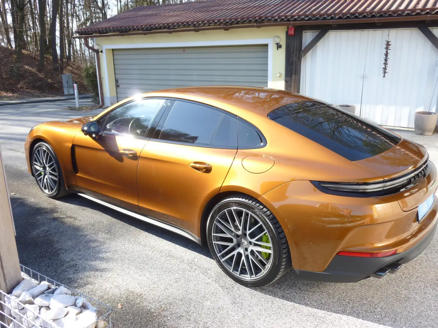 Porsche Panamera 4 E-Hybrid 21,8 Kwh *170 t Neupreis* Megaoptik* Gold - 2