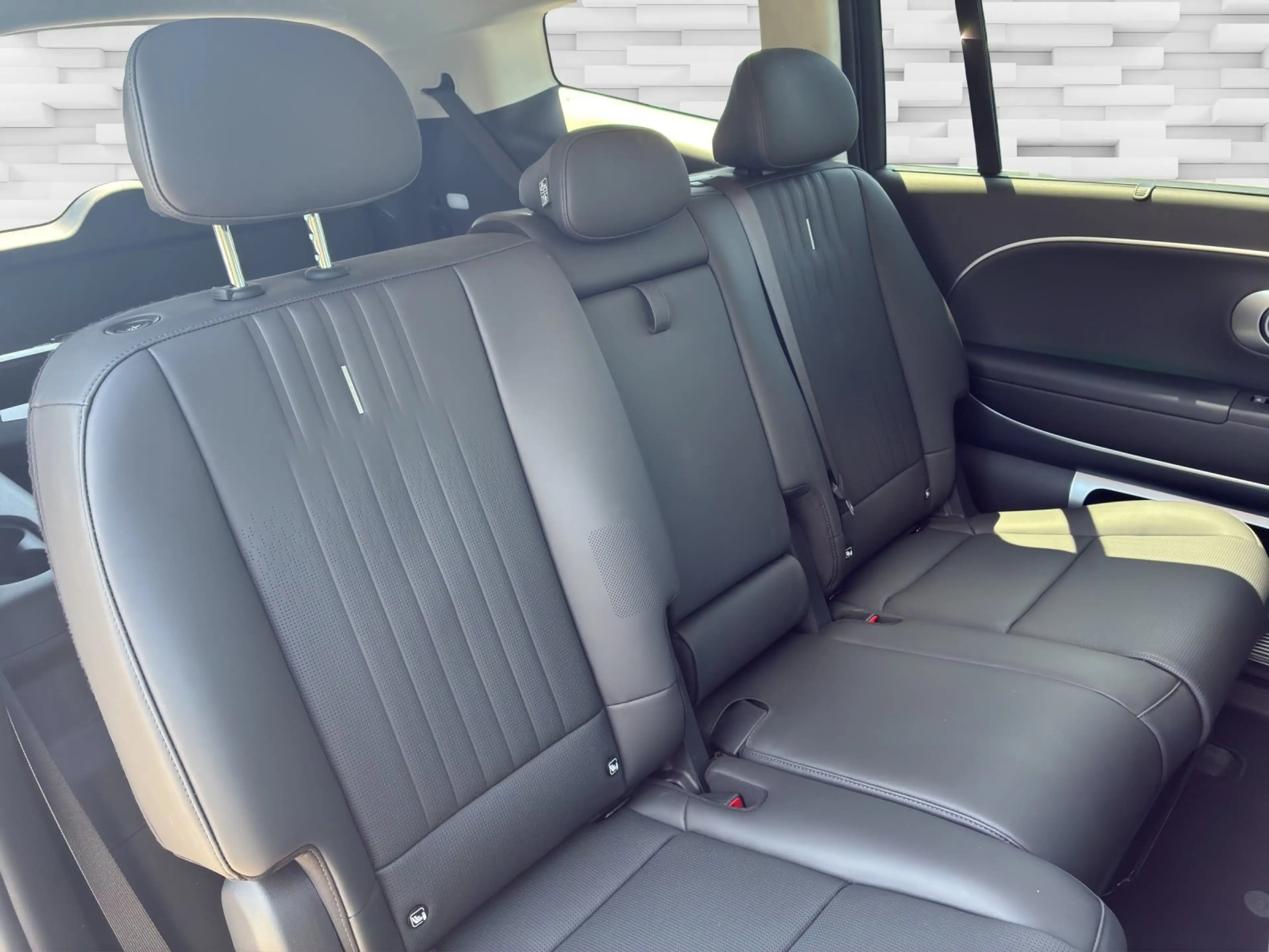 Hyundai IONIQ 9 Uniq 110 kWh 4WD 7-Sitzer LED,Navi, — photo 8