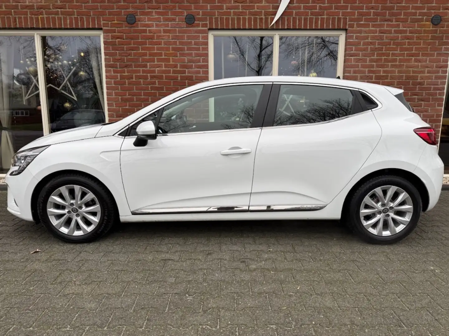 Renault Clio 1.0 TCe Intens NIEUWE APK / FULL.LED / KEYLESS / C Weiß - 2