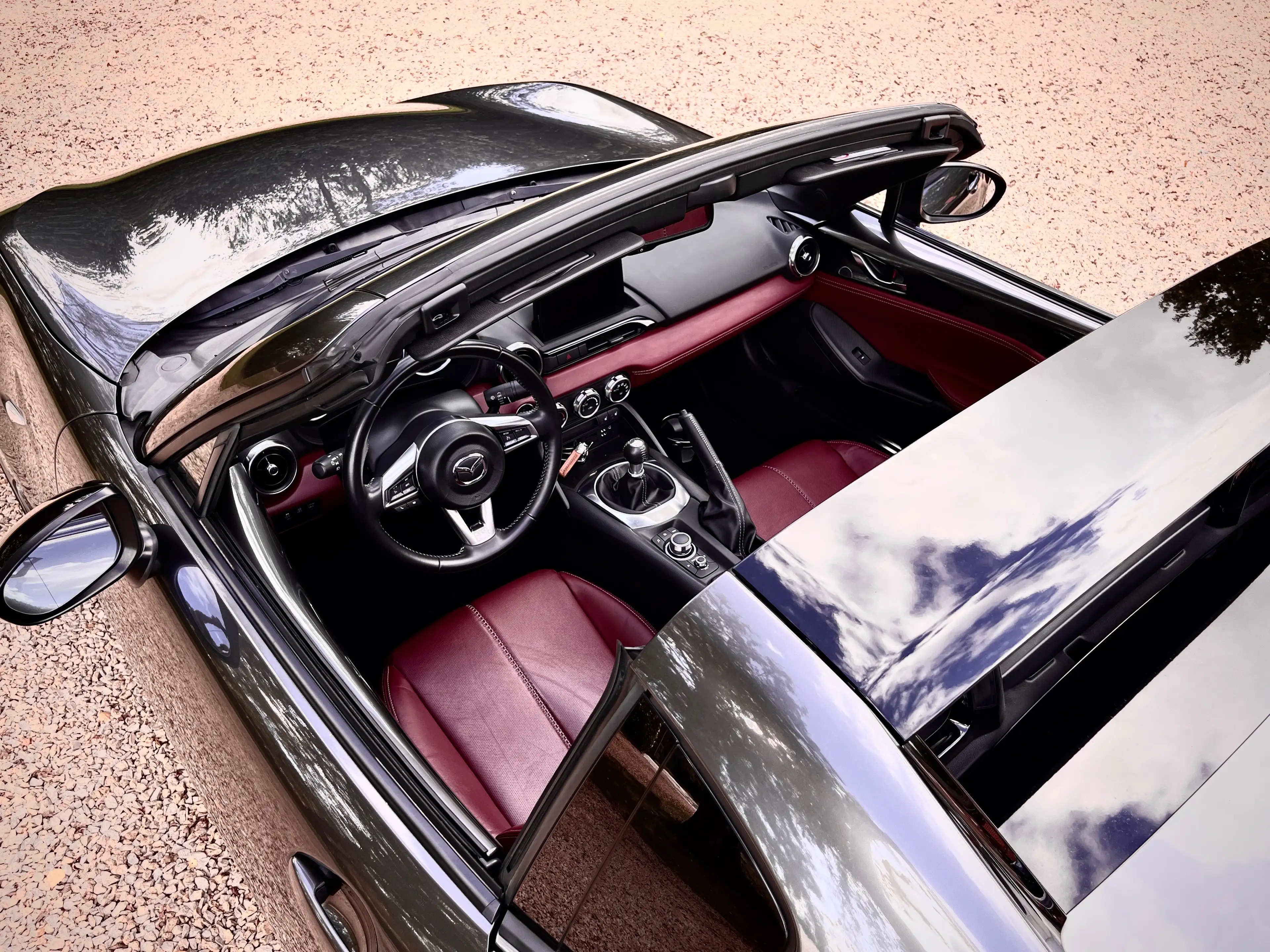 Mazda MX-5 ND2.5 RF 184 ** BURGUNDY - CARPLAY BT - CAM - BOSE - FULL MAZDA SERVICE ** — photo 15
