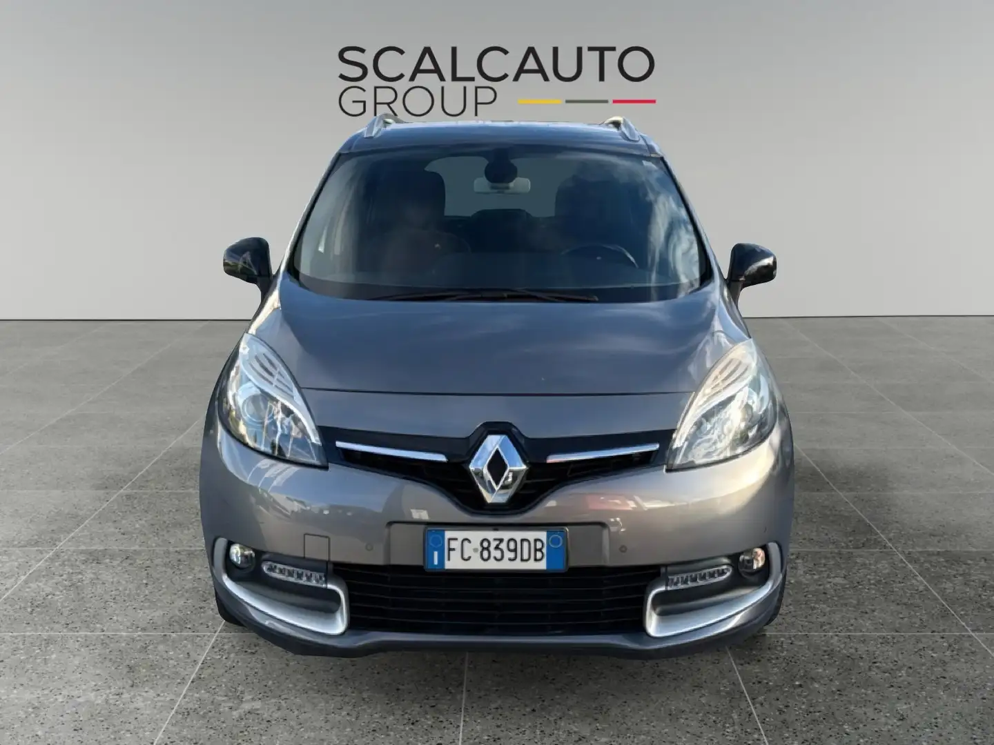 Renault Scenic III 2012 1.5 dCi 110cv Limited S&S E6 Gris - 2