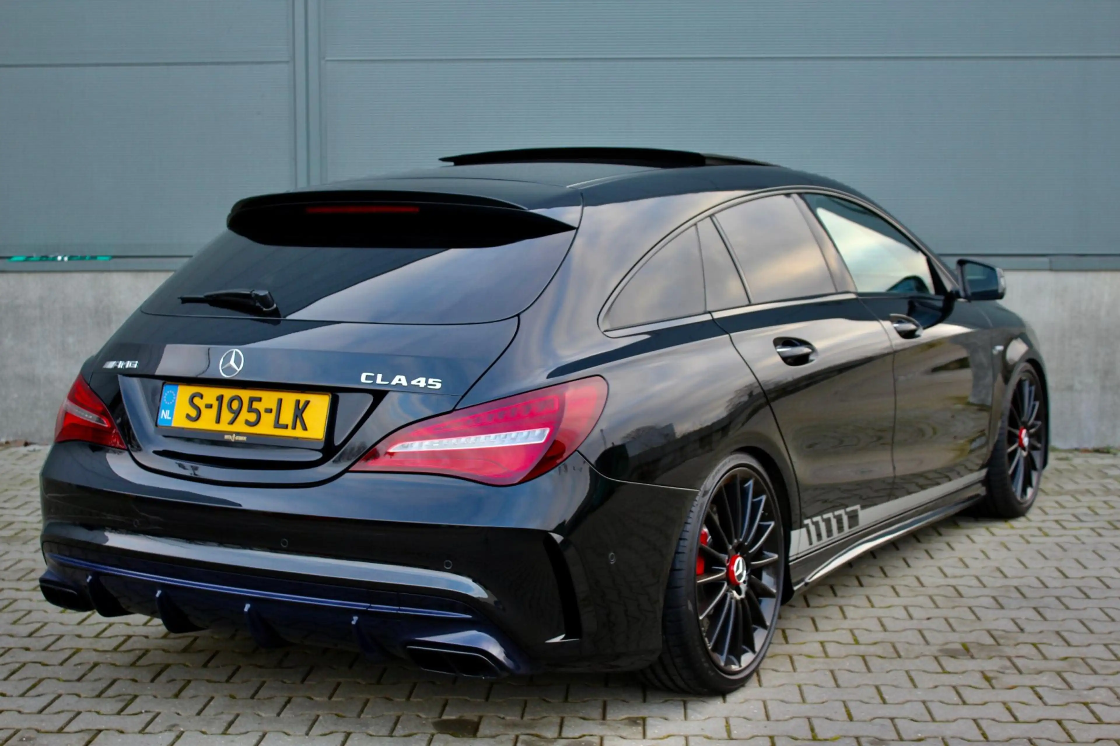 Mercedes-Benz CLA 45 AMG Shooting Brake 4MATIC|PANO — photo 4
