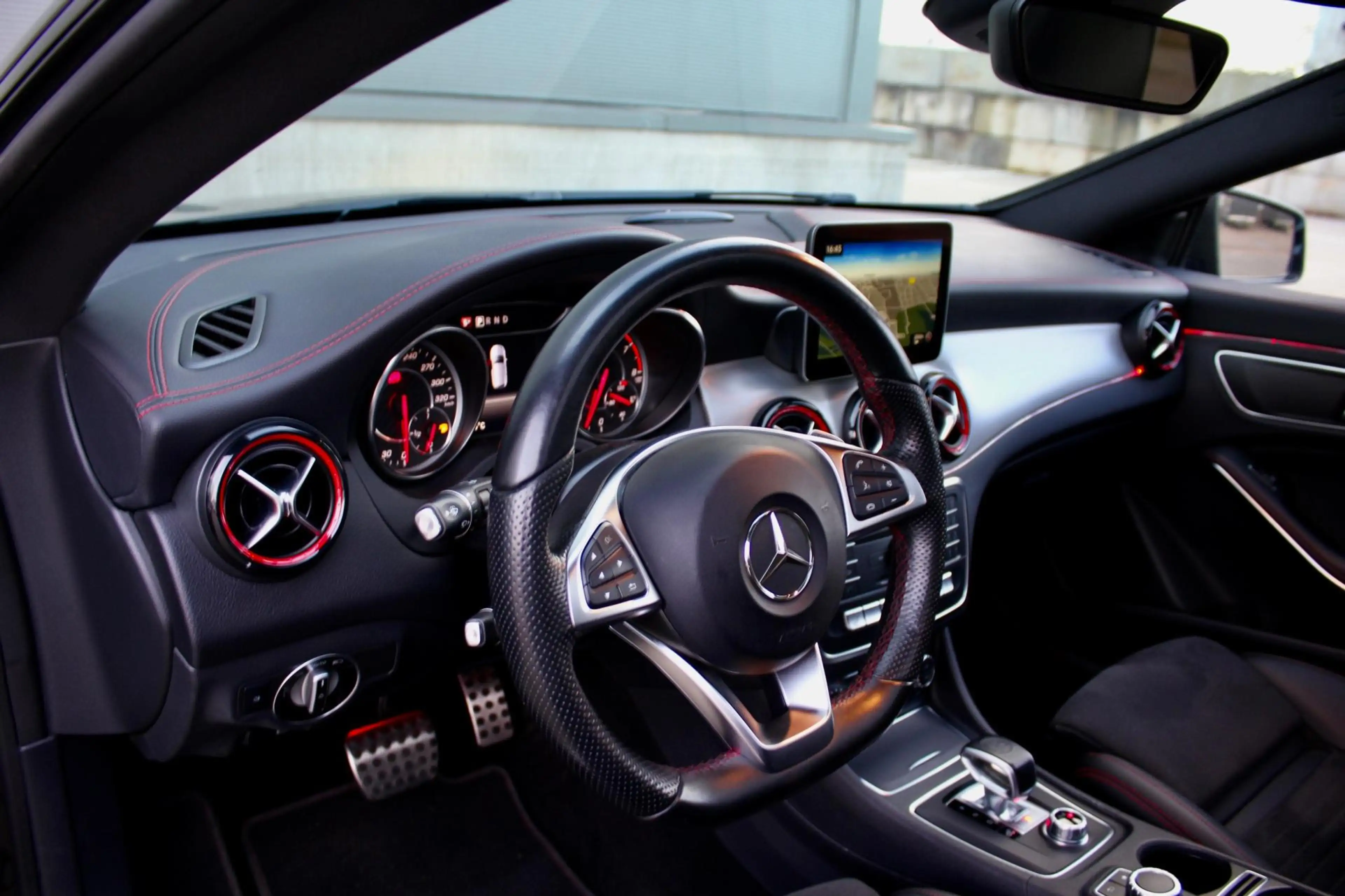 Mercedes-Benz CLA 45 AMG Shooting Brake 4MATIC|PANO — photo 11