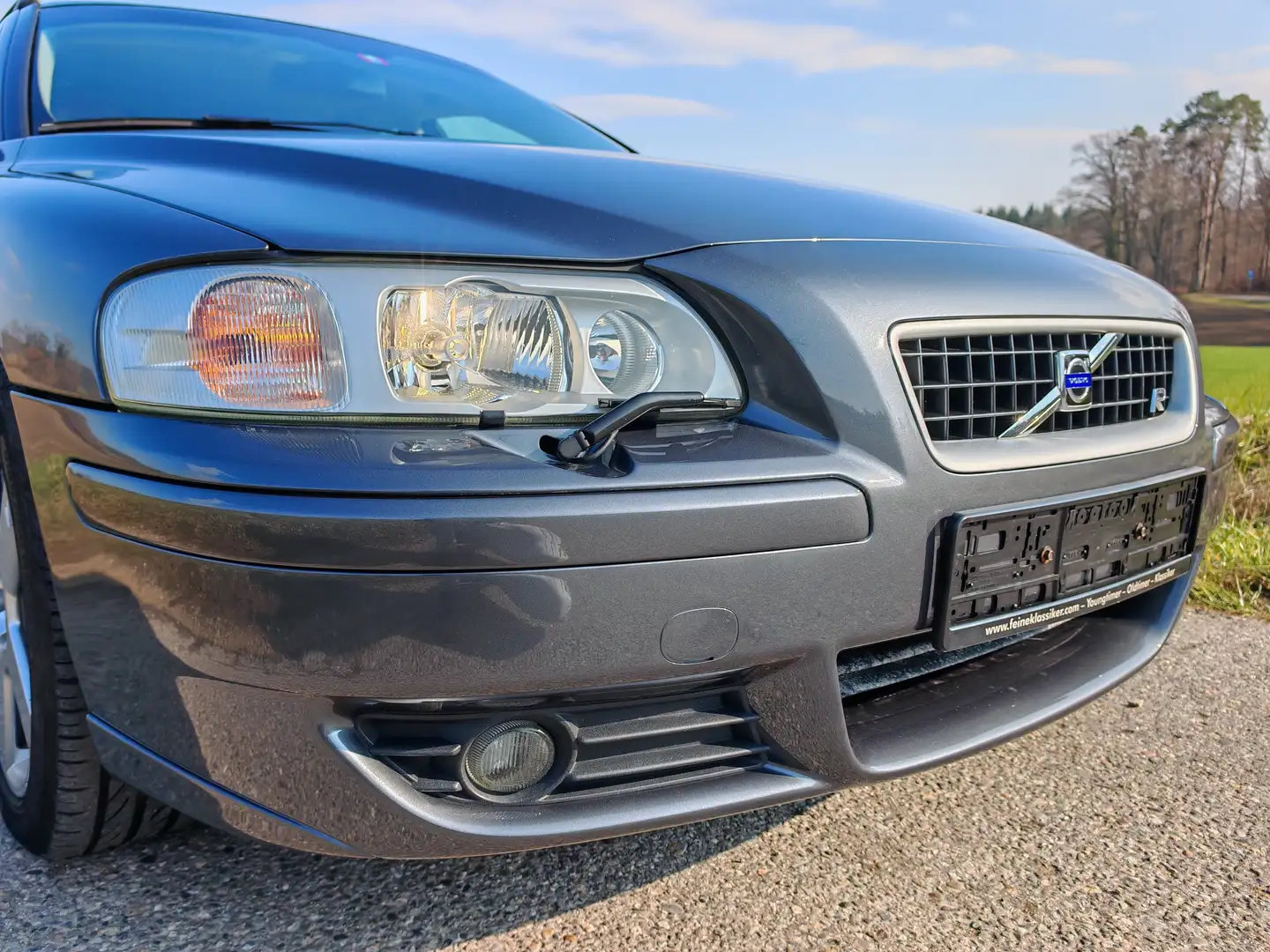 Volvo V70 V70R AWD aus Sammlung 1.Hd 123tkm mit Video Grey - 1