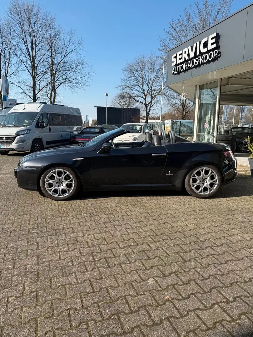 Alfa Romeo Spider 2.2 JTS 16V Exclusive Schwarz - 2