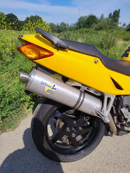 Honda VFR 800 - foto 5