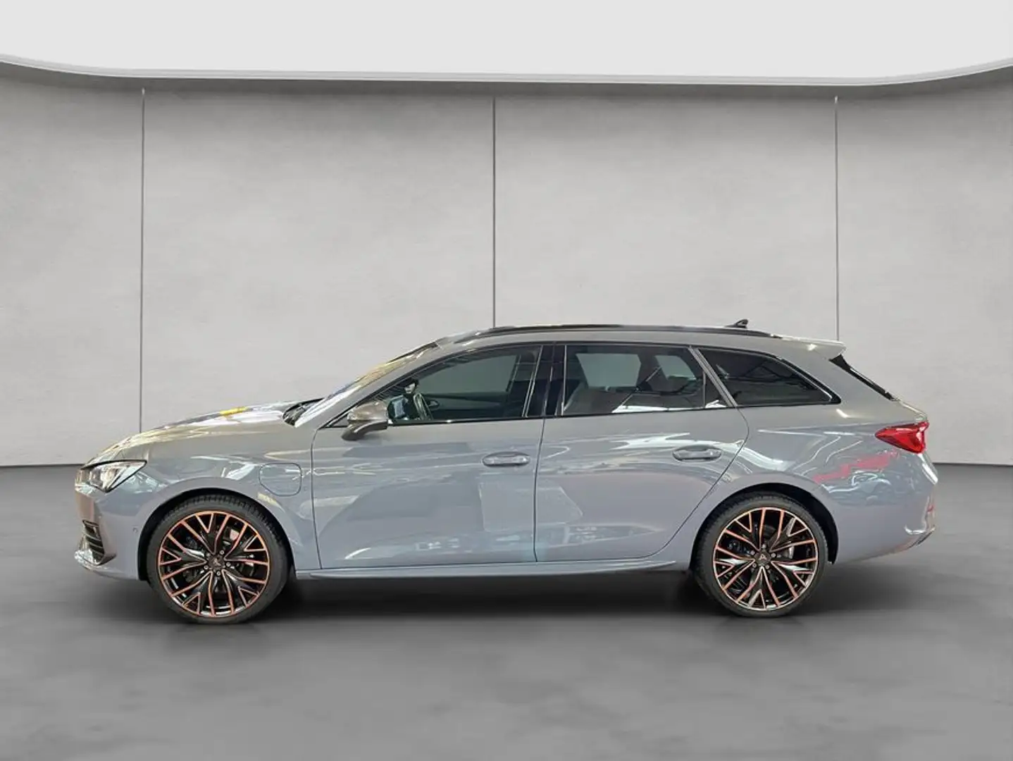 CUPRA Leon Sportstourer 1.4 e-Hybrid (180 kW System) Grau - 2