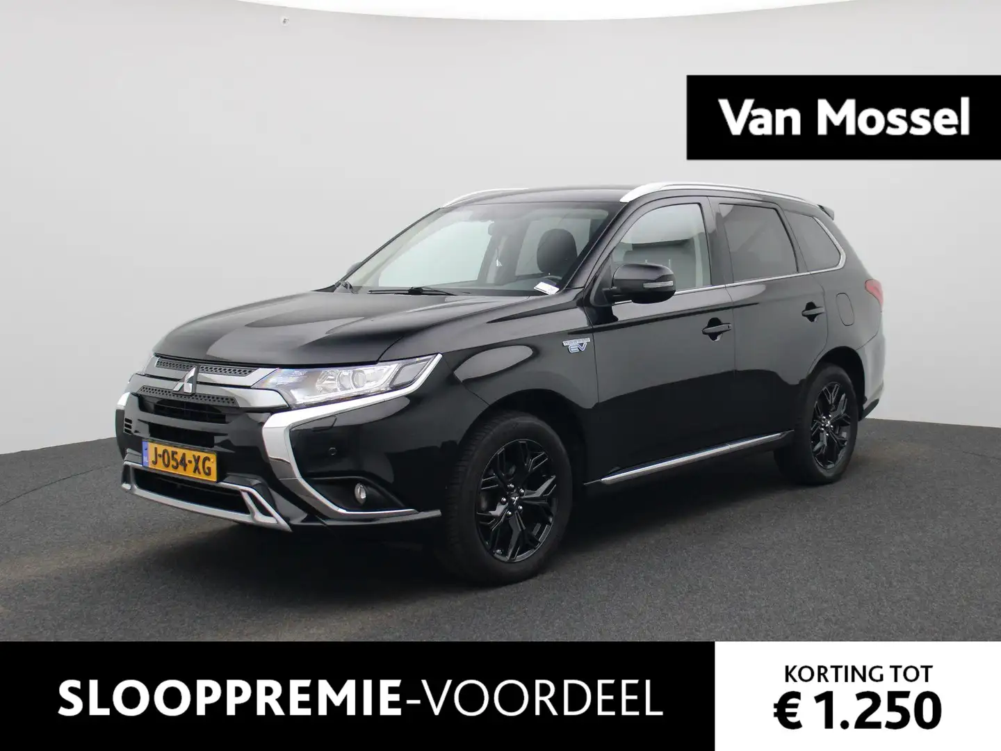 Mitsubishi Outlander 2.4 PHEV Pure 4WD | NAVIGATIE | CLIMATE CONTROL | Noir - 1