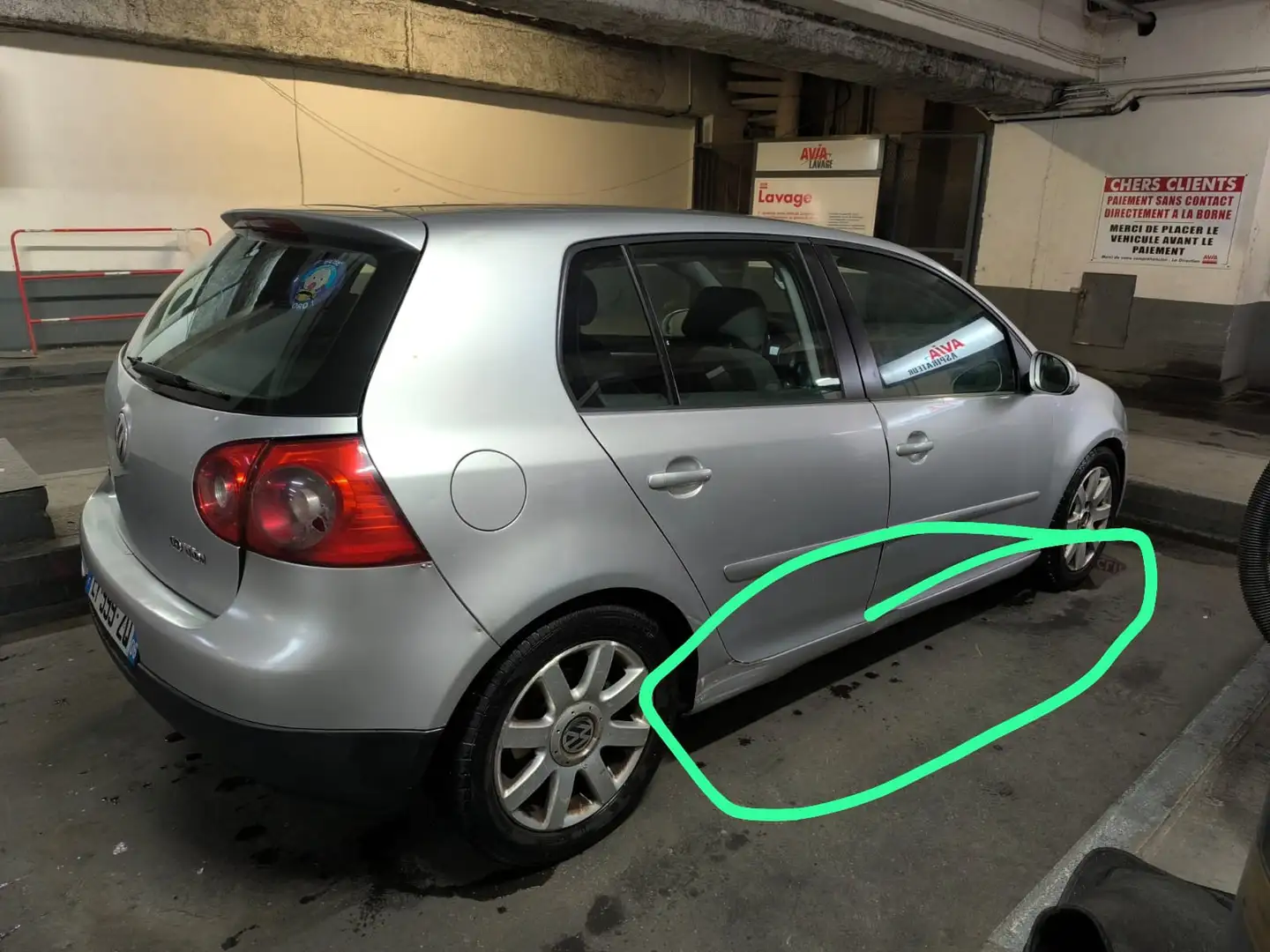 Volkswagen Golf 1.9 TDI 105 Carat - 2